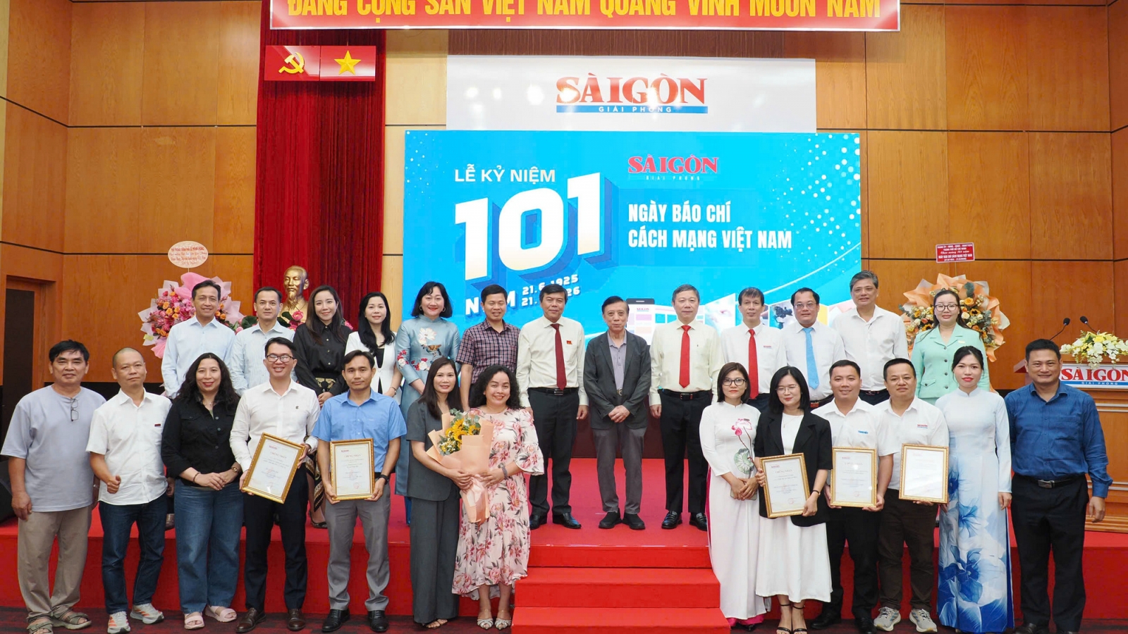“Hành trình 25 năm đi tìm đồng đội” được tôn vinh ở cuộc thi Tỏa sáng giá trị Việt